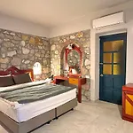 Symbola Otel