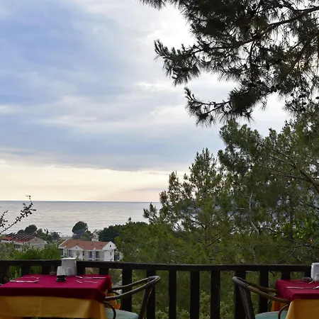 Symbola Олудениз