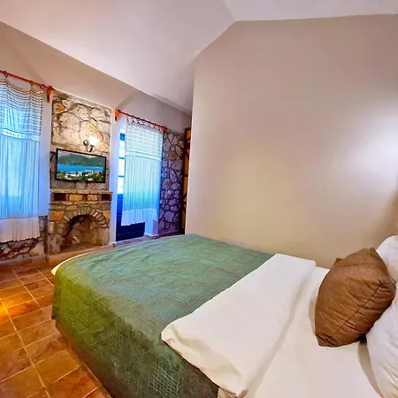 辛博拉奥露德尼兹海滩酒店 3* 厄吕代尼兹