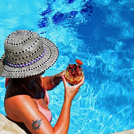 辛博拉奥露德尼兹海滩酒店 厄吕代尼兹