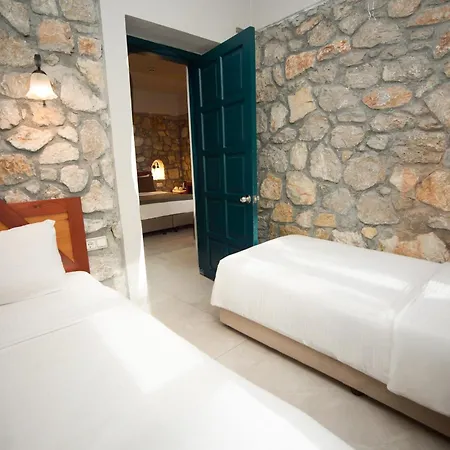 Symbola Hotel 3*