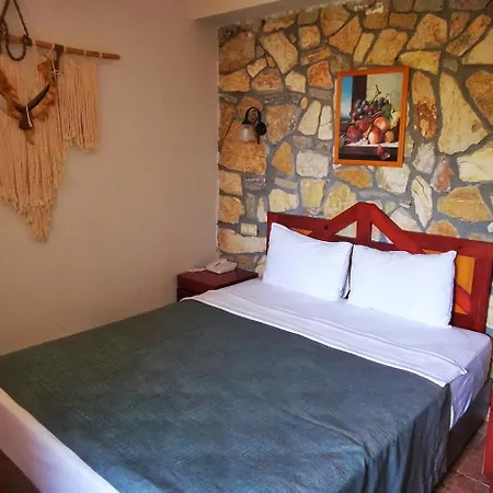 Hotel Symbola 3*