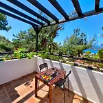 Hotel Symbola 3*